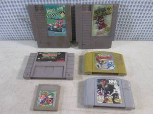lot 305 image: (EC1) Assorted Types Nintendo Games...