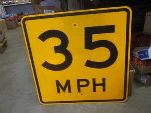 lot 4 image: (BR1) Retired 35 MPH Road Sign - 24 x 24