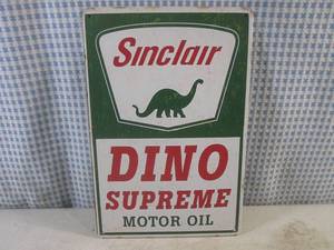 lot 20 image: (FS) Sinclair Dino Supreme Motor Oil Tin Sign 11 34 x 7 34