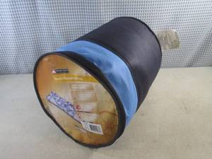 lot 31 image: (A-2) Ozark Trail Youth Sleeping Bag