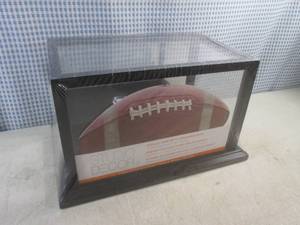 lot 35 image: (BSB) Studio Decor Display Case with Mirrored Back - New