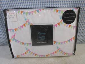 lot 36 image: (BS) Twin Size Bed Sheet Set...