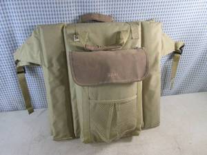 lot 37 image: (EC1) Kanata Sport Epic Stadium Seat with Blanket