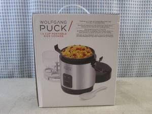 lot 66 image: (CSB) Wolfgang Puck 1.5 Cup Portable Rice Cooker