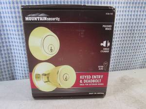 lot 92 image: (EC1) Keyed Entry & Deadbolt for Exterior Doors - Keys are present.
