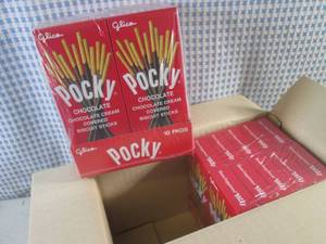 lot 354 image: (B-2) 20 Boxes Pocky Chocolate Cream Covered Biscuit Sticks Best by Feb 2024