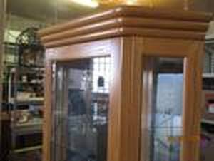 lot 01 image: (A-1) Corner Curio Cabinet with Mirrored Back, 4 Glass Shelves and Interior Light 75 14 High x 29 14 Wide x 21 Deep