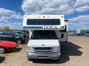 lot 2 image: 1998 Fleetwood Tioga