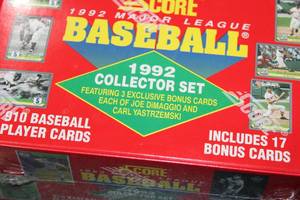 lot 35 image: 1992 Score Baseball Factory Sealed Collector Set  Features Joe DiMaggio & Carl Yastrzemski Bonus Cards