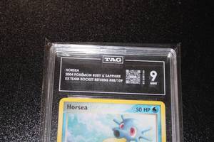 lot 95 image: 2004 Pokemon EX Team Rocket Returns Horsea #58109 TAG 9