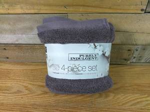 lot 64 image: Purely Indulgent 100% Egyptian Cotton Towel Set 4-Piece Towel Set-Lavender