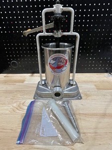 lot 4 image: Sausage Stuffer