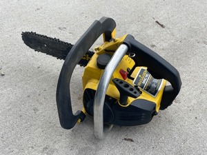 lot 29 image: McCulloch Gas Chain Saw
