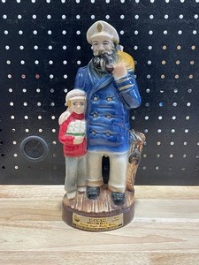 lot 108 image: Jim Beam Decanter