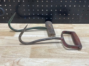 lot 127 image: Hay Hooks