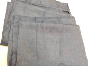 lot 87 image: 2 Mainstays Curtain Panels 27.5 x 84