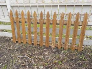lot 107 image: Wood Picket Fencing 73 Long x 36 High