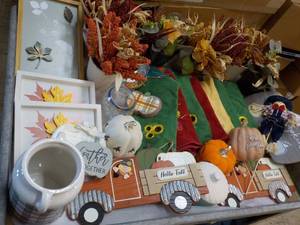lot 154 image: Fall New Dcor...
