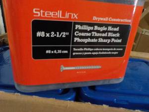 lot 173 image: Steel Linx 6 each 5 lb. Packaged Fasteners #8 x 2 12 Phillips Bugle Head Coarse Thread Black Phosphate Sharp Point