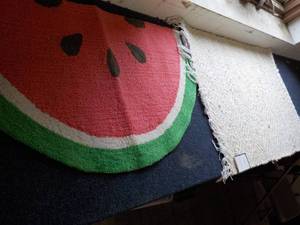 lot 20 image: 2 Accent Rugs