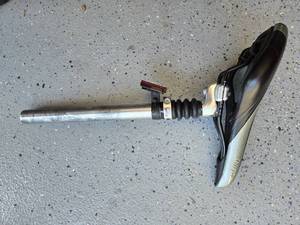 lot 53 image: Liv Giant Bike Seat with 14 Glide Seat Post - Bid is for 1 Seat and only 1 available
