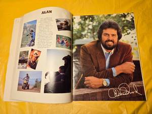 lot 161 image: Circa 1980s The Osmond Brothers Souvenir Program