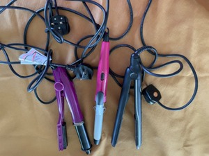 lot 22 image: Hair Curling Iron & Straightener with UK Plugs