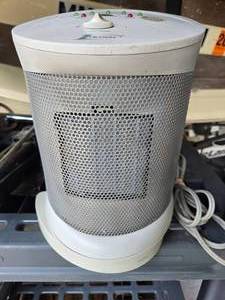 lot 41 image: Holmes 1 Touch Space Heater