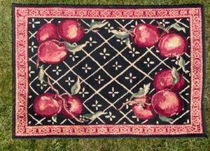 lot 144 image: Shaw Area Rug