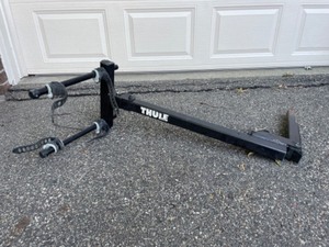 lot 132 image: Thule Bike Rack