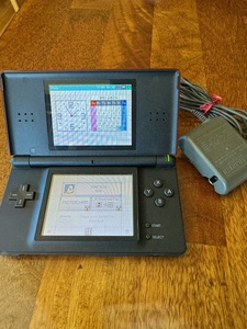 lot 48 image: Nintendo DS With Sonic Rush Game