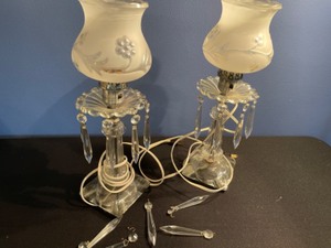 lot 82 image: Lamps with Hanging Crystals and Glass Shades