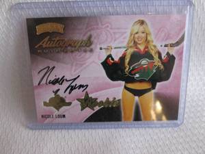 lot 38 image: 2014 Bench Warmer Nicole Loum Autog...