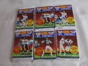 lot 40 image: 6 1991 Score Football Packs...