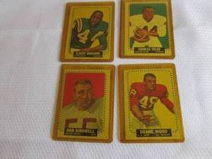 lot 41 image: 4 1964 Topps Football Cards...
