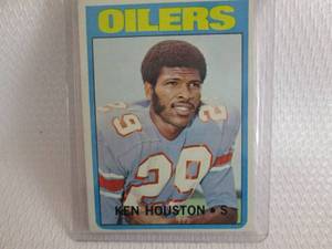 lot 112 image: 1972 Topps Ken Houston Card...