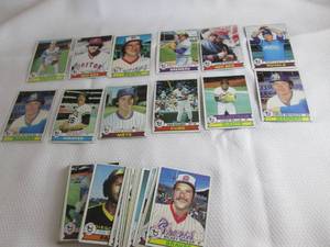 lot 124 image: Assorted 1979 Topps Baseball Cards...