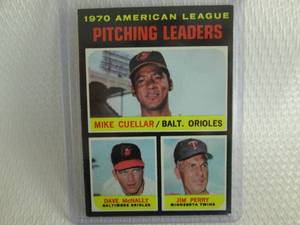 lot 188 image: 1971 Topps Jim Perry , Cuellar & Mc...