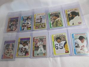 lot 227 image: Assorted 1978 Topps Football Cards...