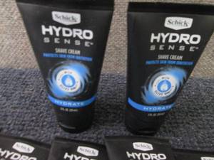 lot 300 image: 20 -2 oz Schick Hydro Sense Hydrate...