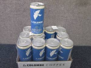 lot 318 image: La Colombe Draft Oatmilk Vanilla La...