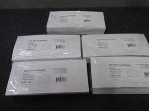 lot 377 image: 5 pks Baseline Gummed #10 Business ...