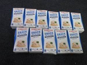 lot 455 image: 11 Bumble Bee Snack on The Run Tuna...