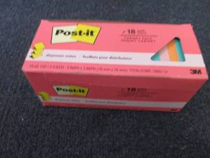 lot 478 image: Post It 18 ct Dispenser Pack...