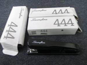 lot 484 image: 3- Swingline Commercial Stapler, 20...