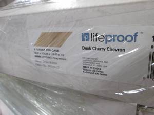 lot 512 image: 8 Cases Lifeproof Chevron Dusk Cher...