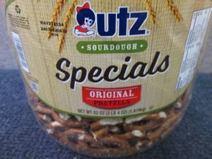 lot 552 image: 52 oz Utz Sourdough Specials Origin...