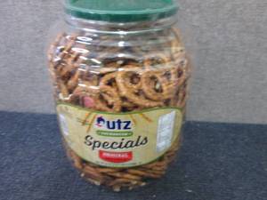 lot 559 image: 52 oz Utz Sourdough Specials Origin...