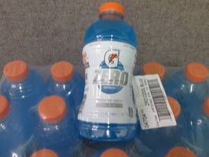 lot 578 image: 15- 28 oz Gatorade Zero Cool Blue...