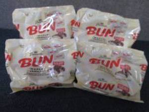 lot 594 image: 4- 9 oz  Bags Pearsons BUN MapleV...
